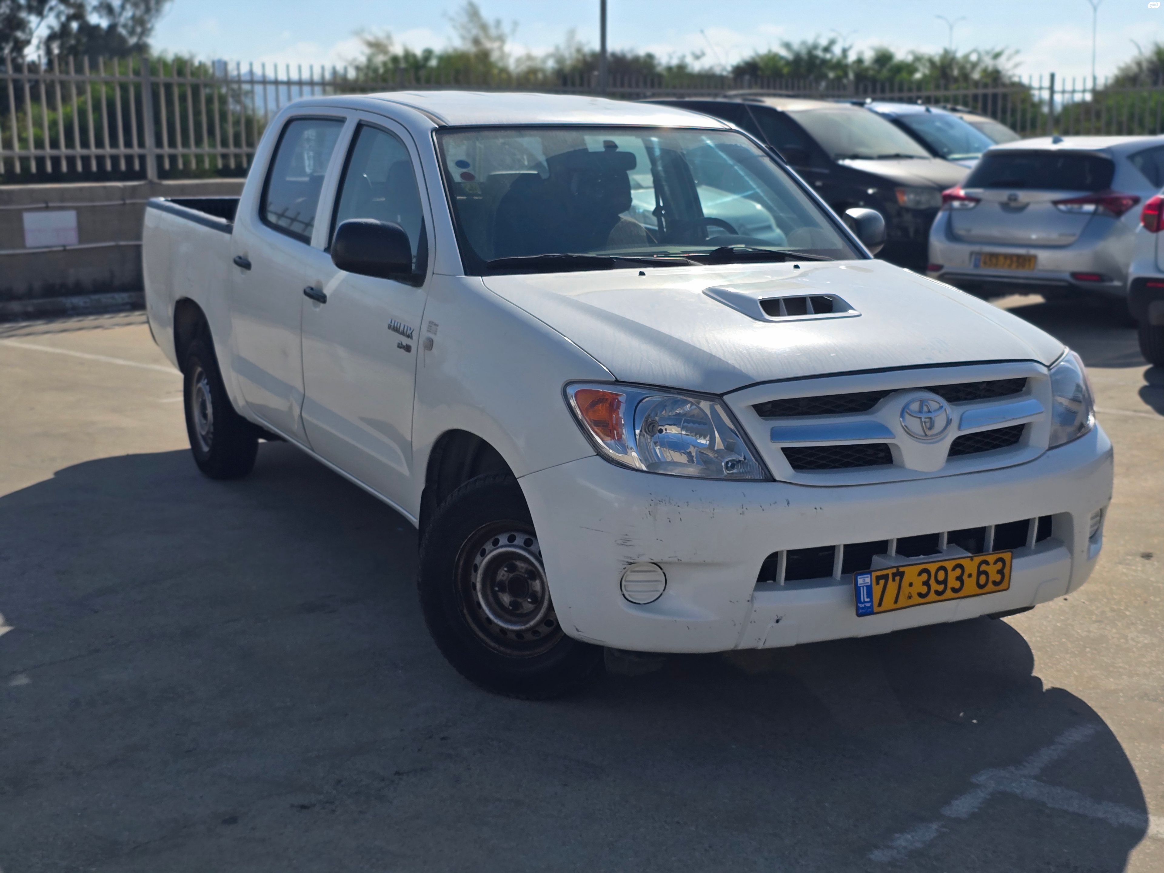 מודעת רכב טויוטה היילקס ויגו