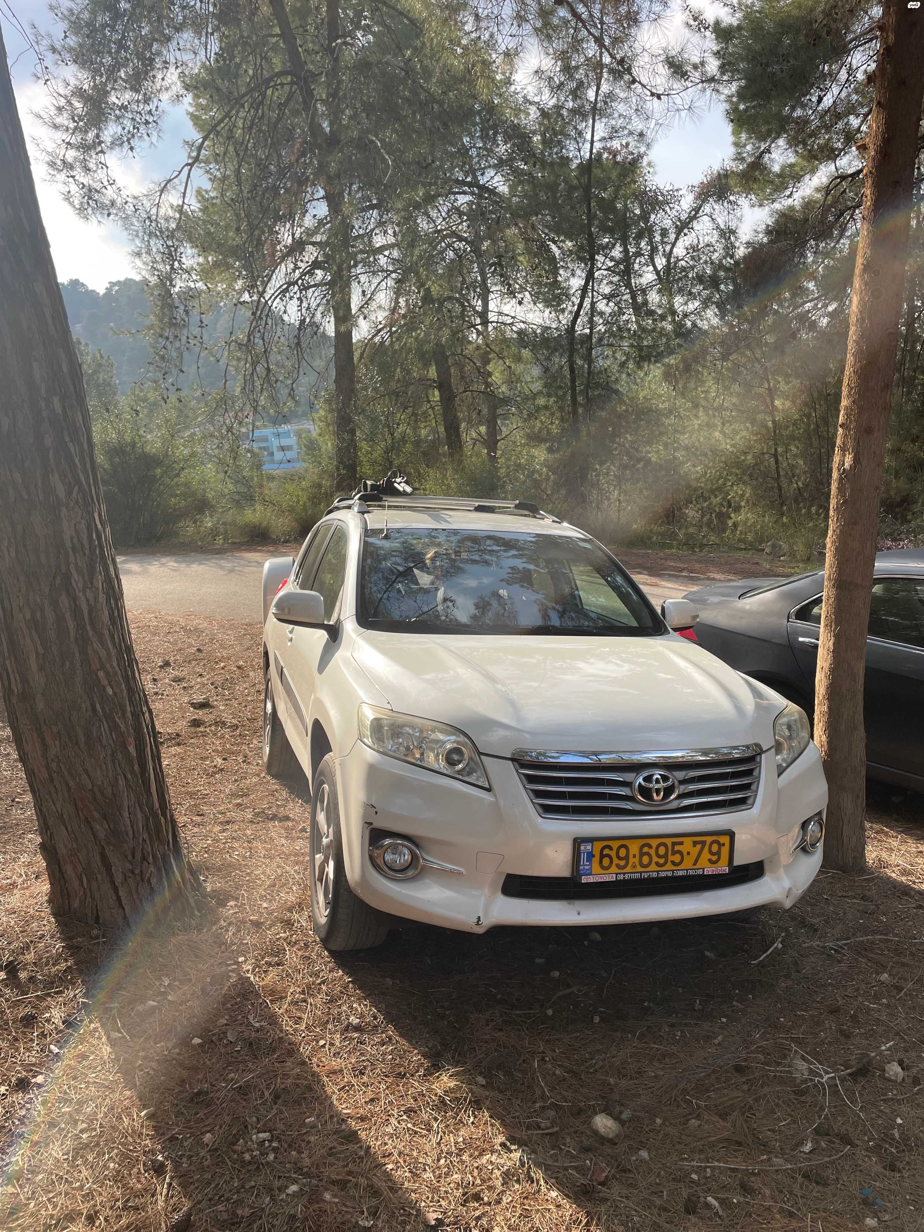 מודעת רכב טויוטה RAV4