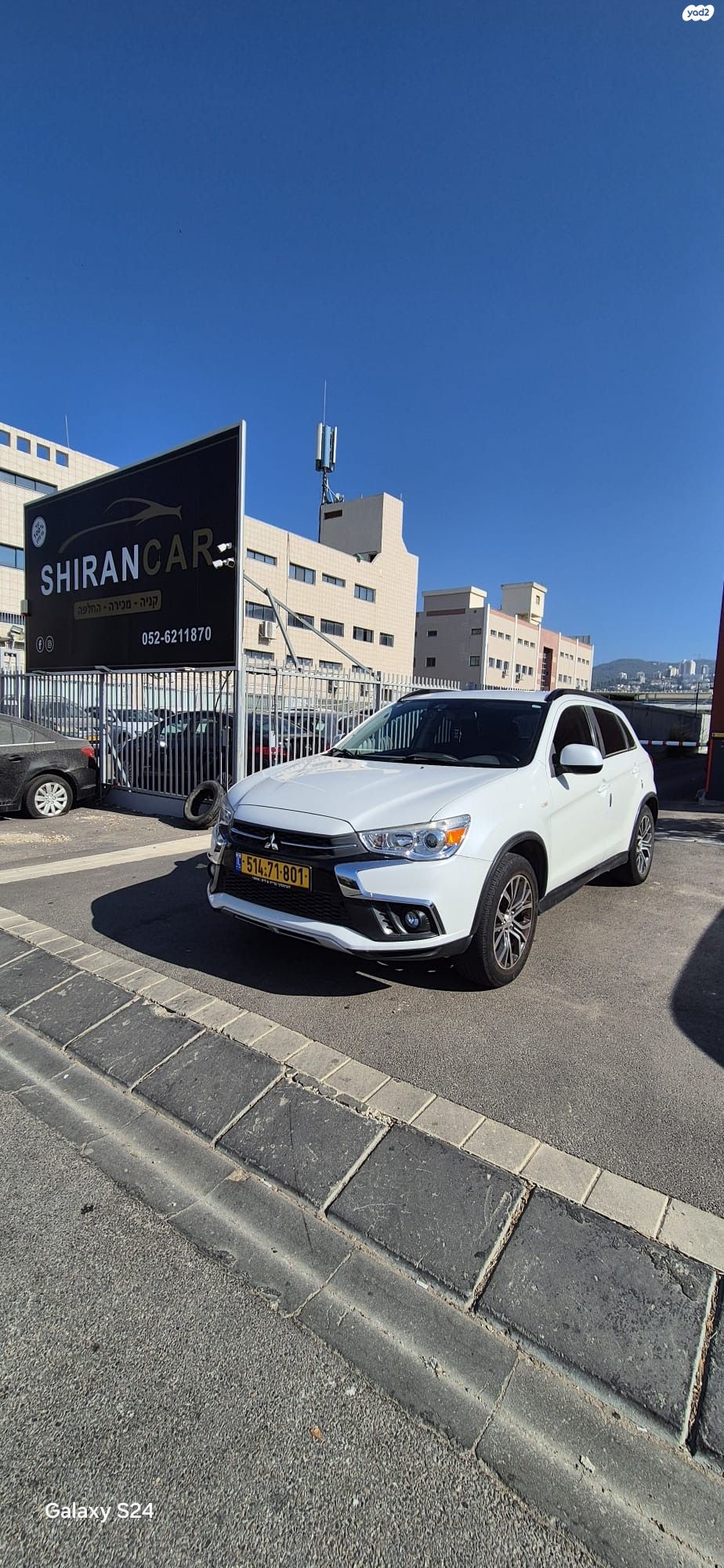מודעת רכב מיצובישי ASX