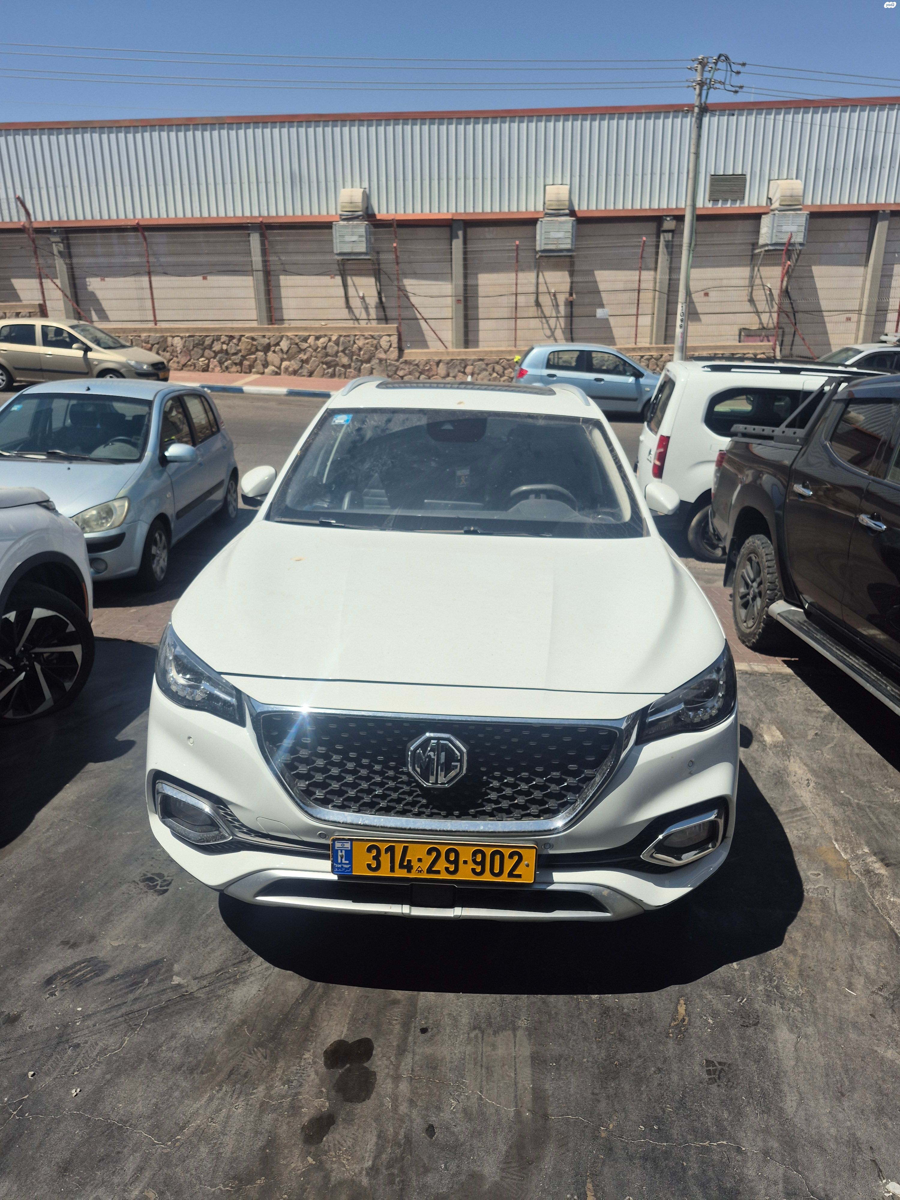 מודעת רכב אם ג'י EHS PHEV