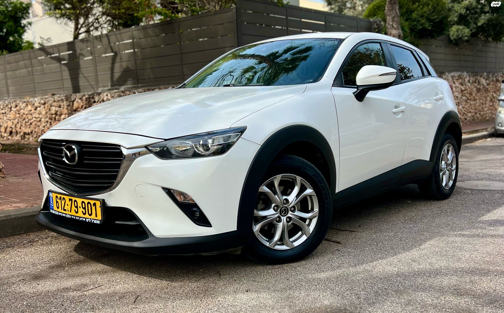 מודעת רכב מאזדה CX-3