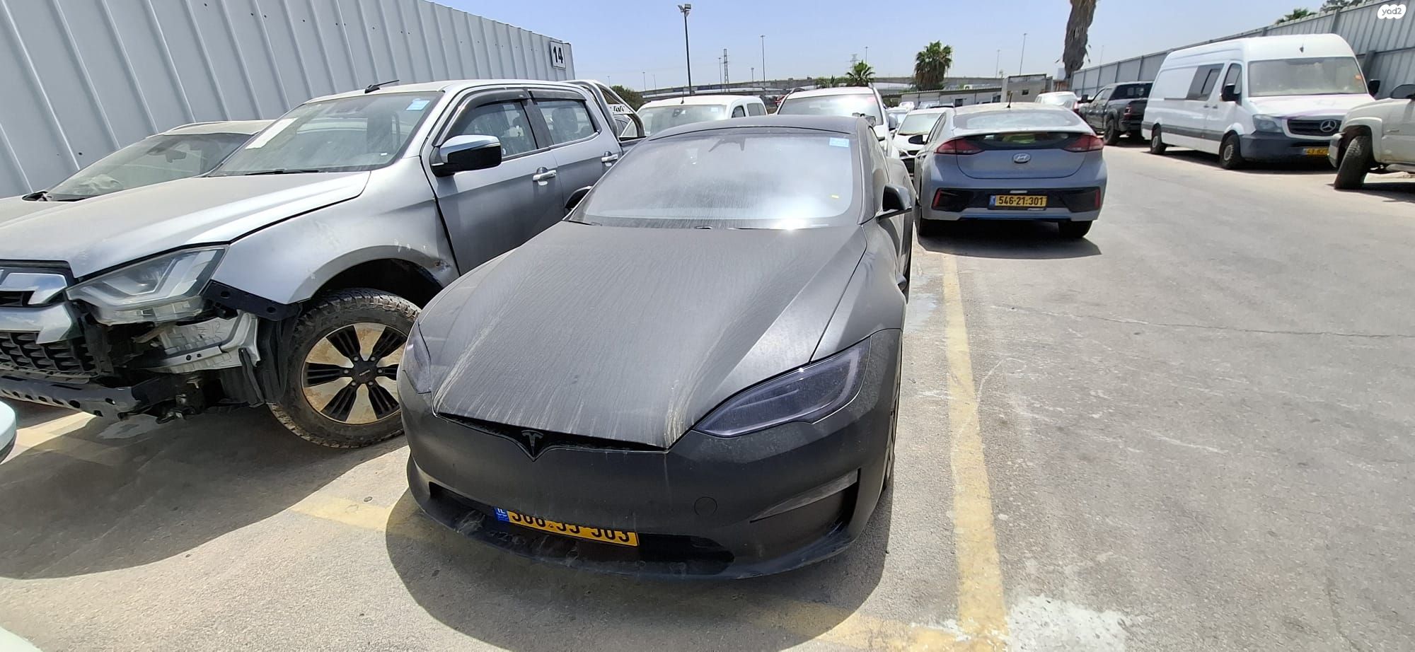 מודעת רכב טסלה מודל S