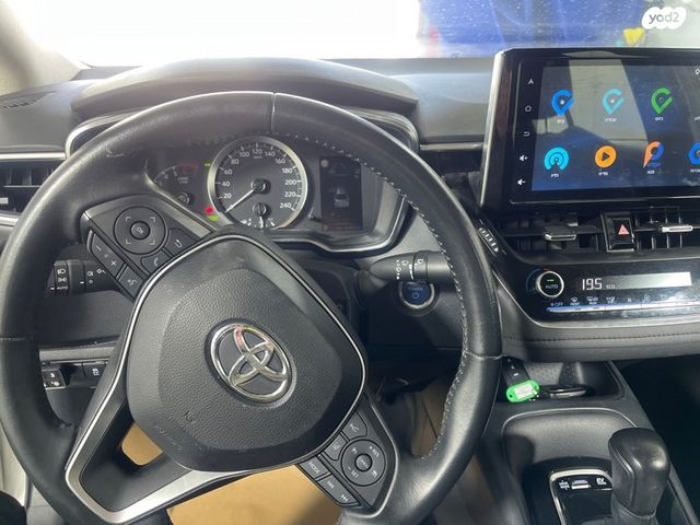 טויוטה קורולה