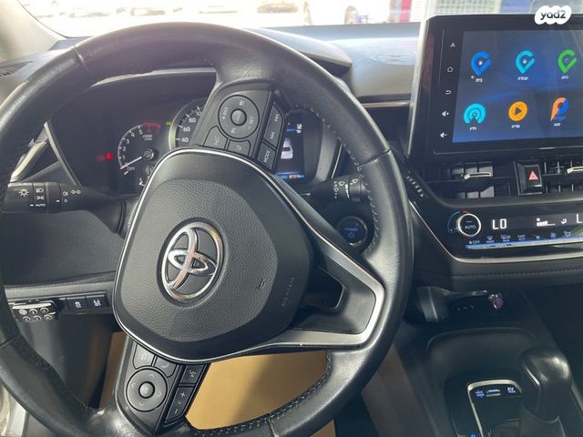 טויוטה קורולה