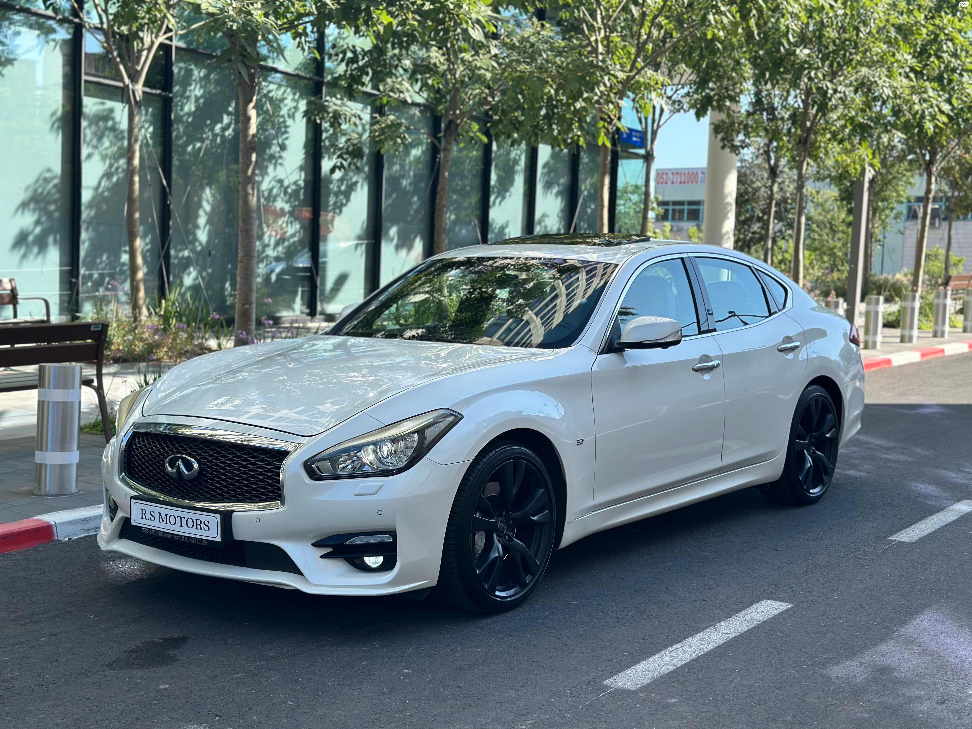 מודעת רכב אינפיניטי Q70