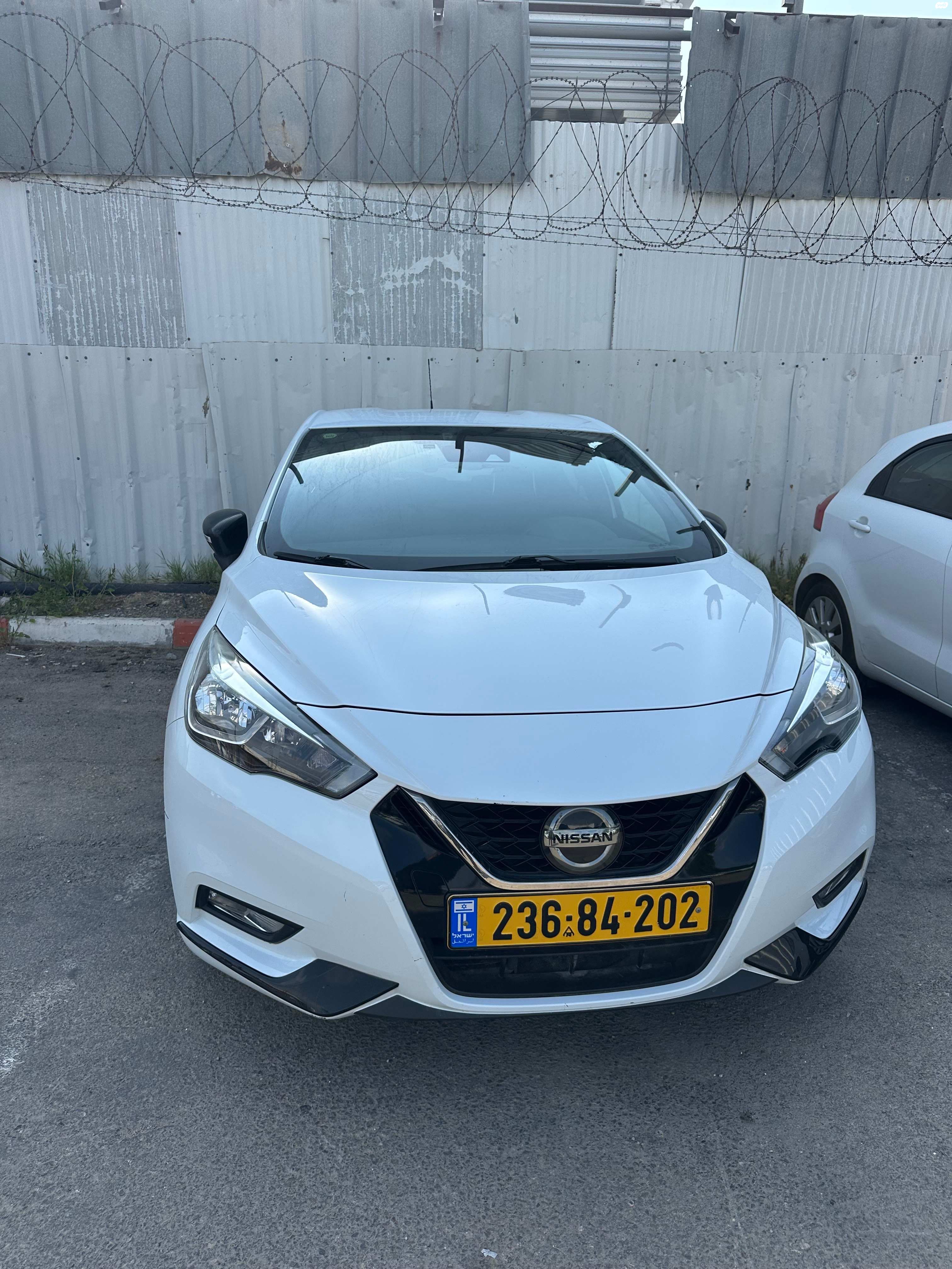 מודעת רכב ניסאן מיקרה