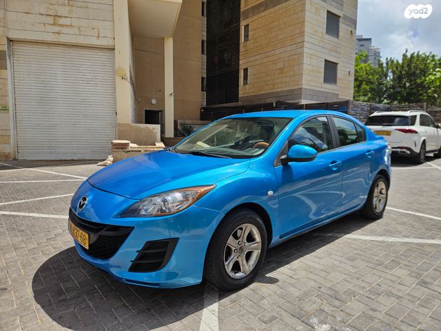 מודעת רכב מאזדה 3