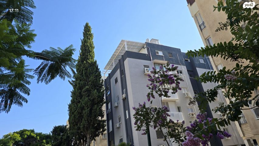 שדרות חיים וייצמן 103