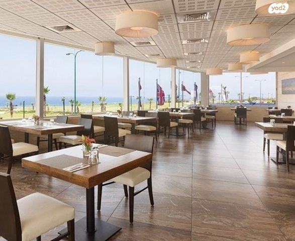 תיירות ונופש, שדרות עובד בן עמי 41, נוף הטיילת, נתניה