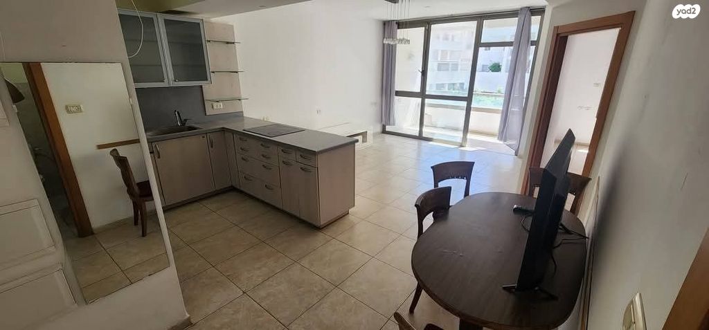 דירה, משה קול, המשתלה, תל אביב יפו