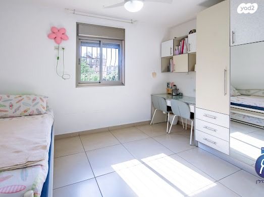 דירה, נווה גן, פתח תקווה