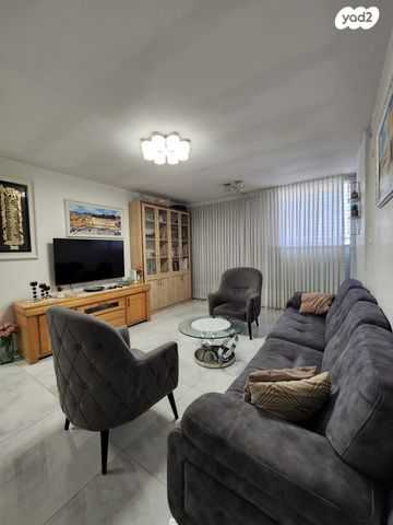 שדרות דוד המלך 14