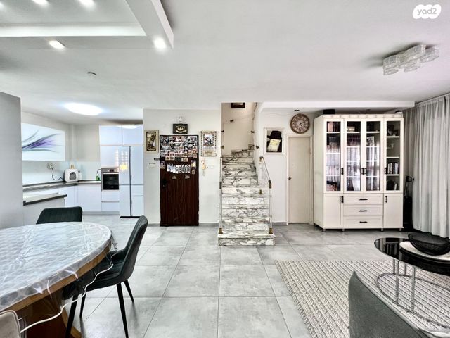 דופלקס, האר"י 16, רמת חן ובן ציון, נתניה