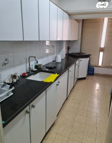 דירה, הגיבורים 63, מרכז העיר, חדרה