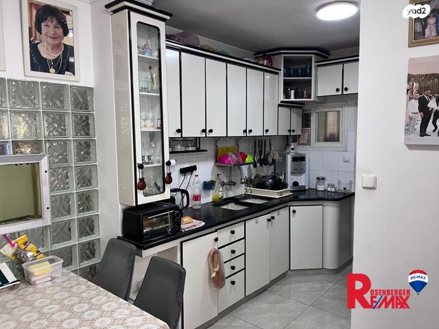 דירה, ההסתדרות 10, לב העיר, בת ים