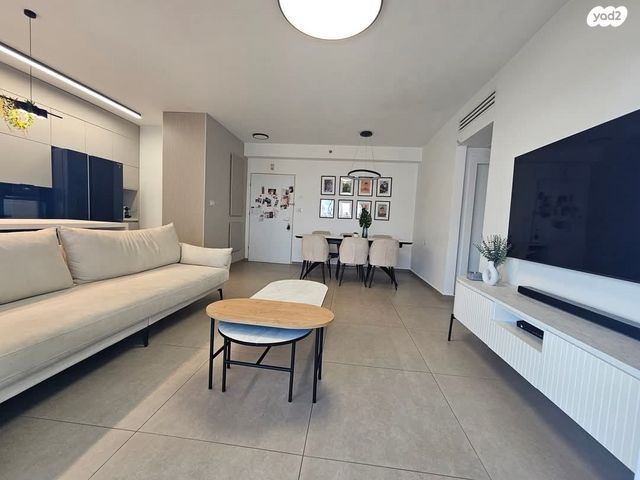 דירה, המגדל הלבן 2, שאר העיר, רמלה