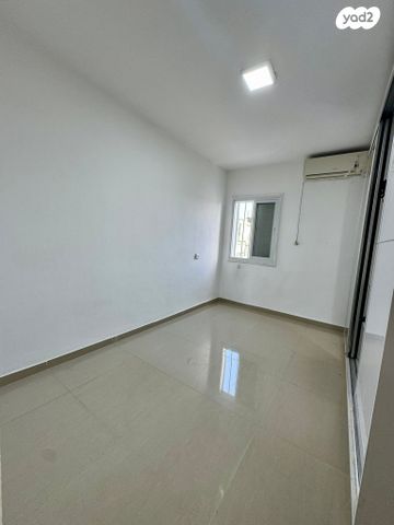 דירה, גלעינית 6, יפו ד', גבעת התמרים, תל אביב יפו