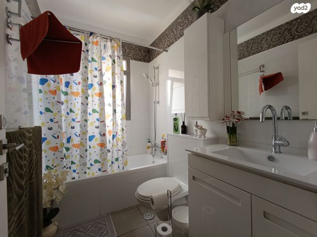 דירה, יהודה, נשר, ערד