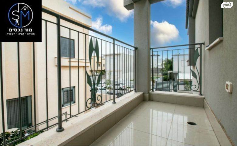 דו משפחתי, גני מנחם, באר יעקב