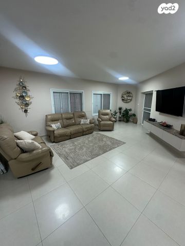 גג/ פנטהאוז, דוד ניב, נווה זאב, נאות אילן, באר שבע