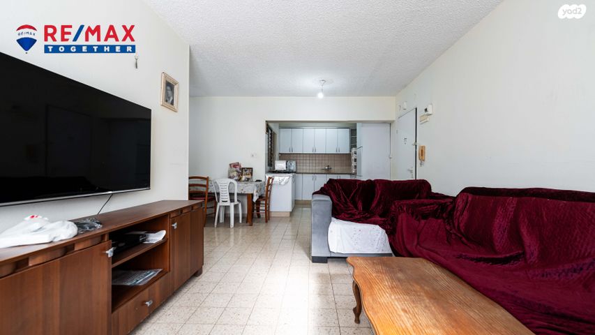 נחום הנביא 10