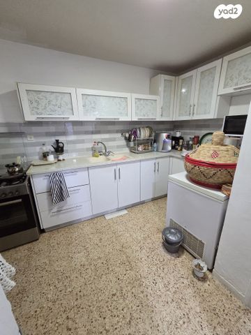 דירה, עתניאל בן קנז, השופטים, קרית גת