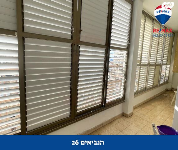 דירה, הנביאים, הרצליה, חיפה