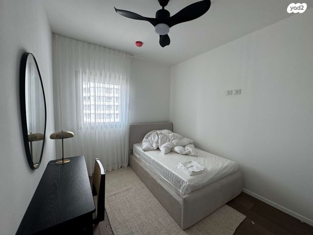 דירה, גרציאני יצחק 10, גני שרונה, קרית הממשלה, תל אביב יפו