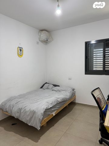 דירת גן, פרדסיה, פרדסיה