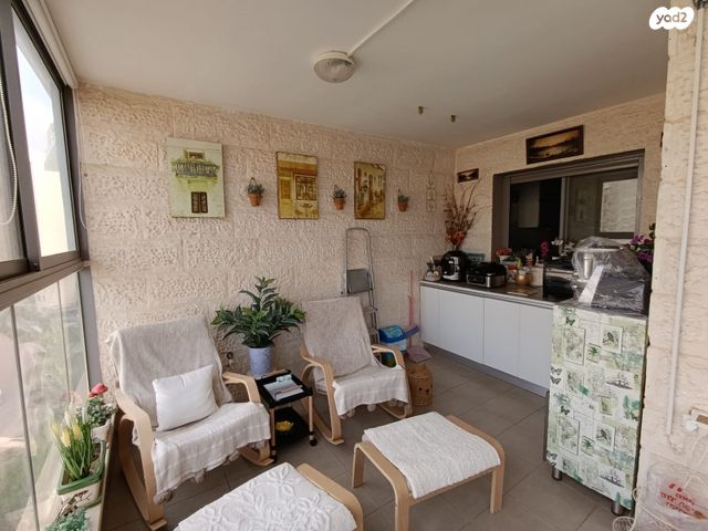 דירה, יהודה, נשר, ערד