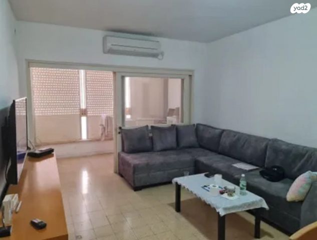 דירה, הגיבורים 63, מרכז העיר, חדרה