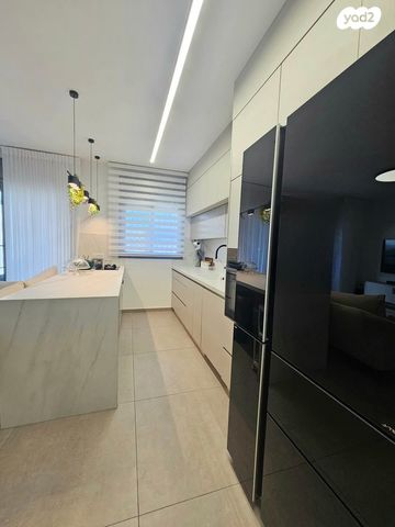 המגדל הלבן 2