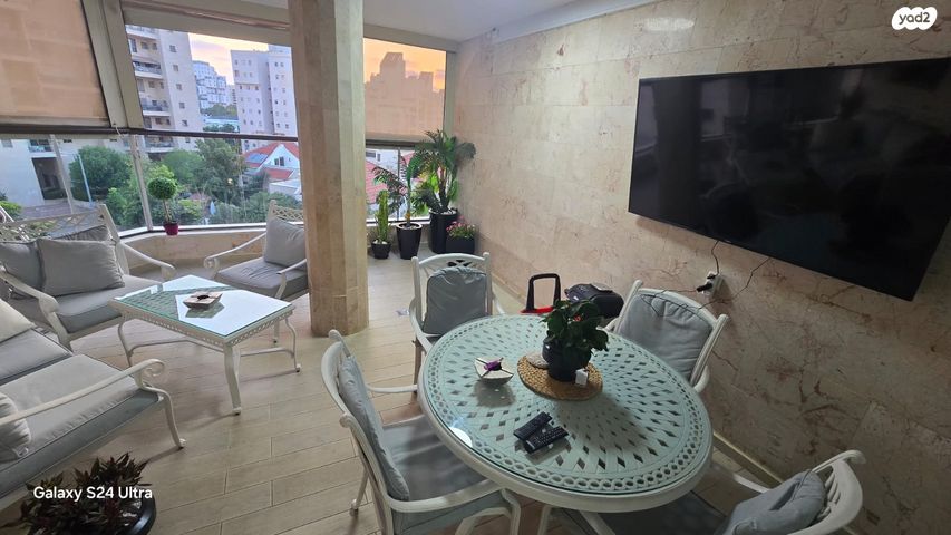 דירה, קרית אילון, חולון