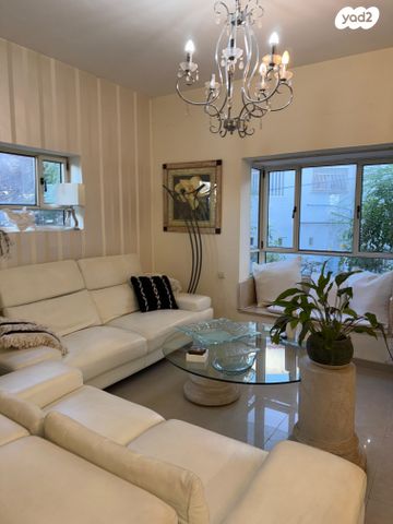 דירת גן, שדרות קיש, כרמל מרכזי - שד' קיש, חיפה