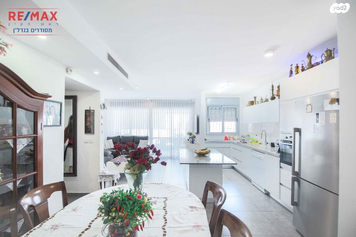 דירה, שדרות שלמה המלך, רמב"ם, ראש העין