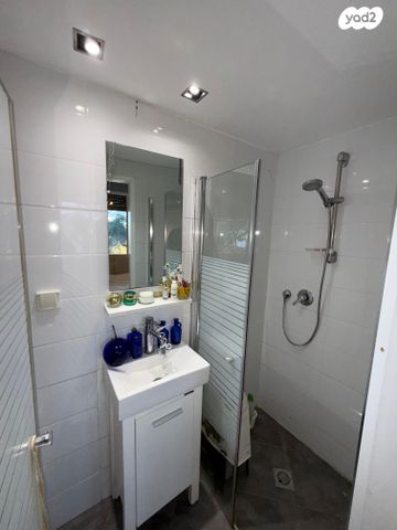 דירת גן, שדרות קיש, כרמל מרכזי - שד' קיש, חיפה