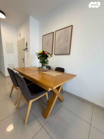 גג/ פנטהאוז, הזמיר 68, נהריה הירוקה, נהריה