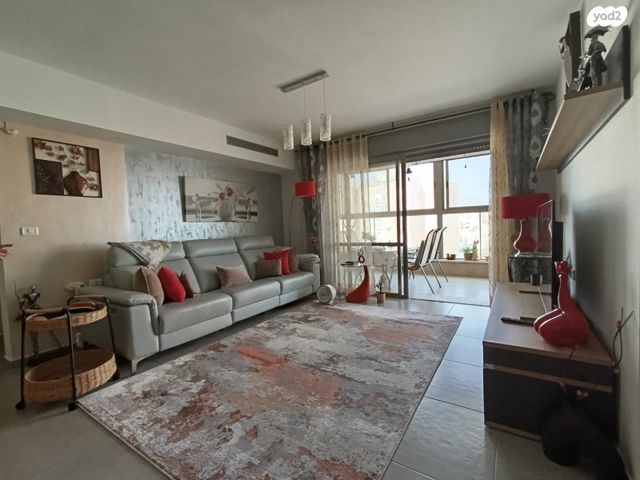 דירה, יהודה, נשר, ערד