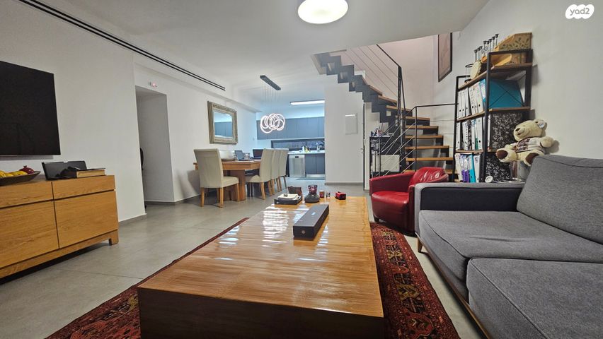 גג/ פנטהאוז, רמת השרון