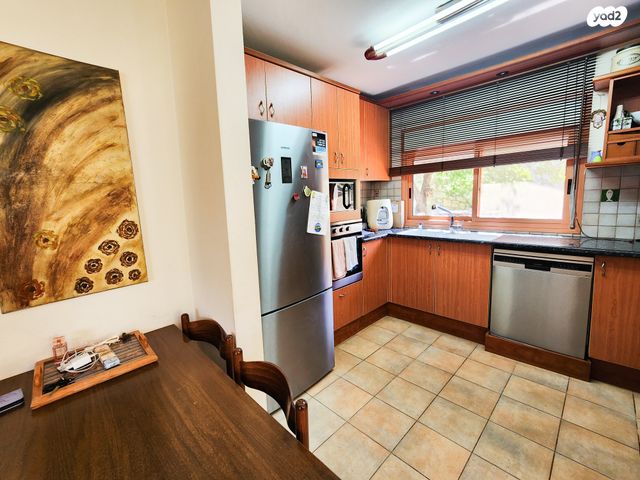 בית פרטי/ קוטג', צעירה, כפר ורדים