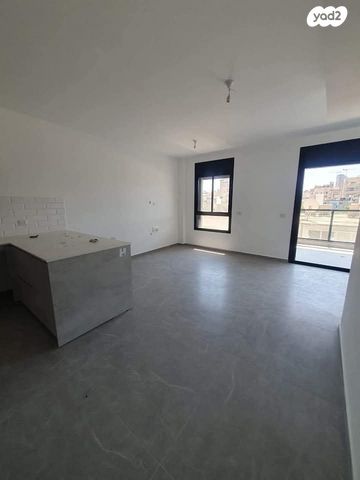 דירה, שדרות ירושלים, מרכז העיר דרום, נתניה