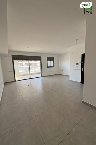 דירה, העגור 4, החותרים, טירת כרמל