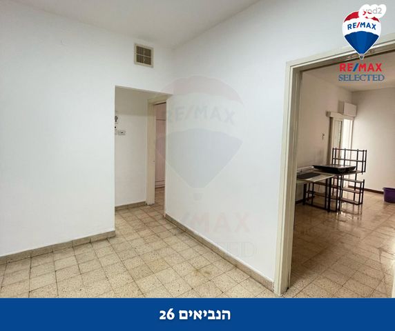 דירה, הנביאים, הרצליה, חיפה