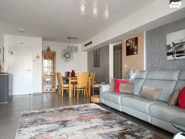 דירה, יהודה, נשר, ערד