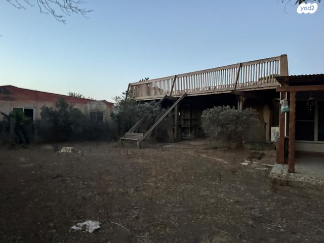 משק חקלאי/ נחלה, שדה ניצן