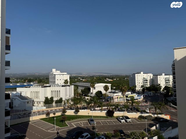 גג/ פנטהאוז, הזמיר 68, נהריה הירוקה, נהריה