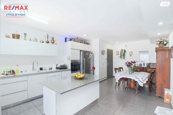 דירה, שדרות שלמה המלך, רמב"ם, ראש העין