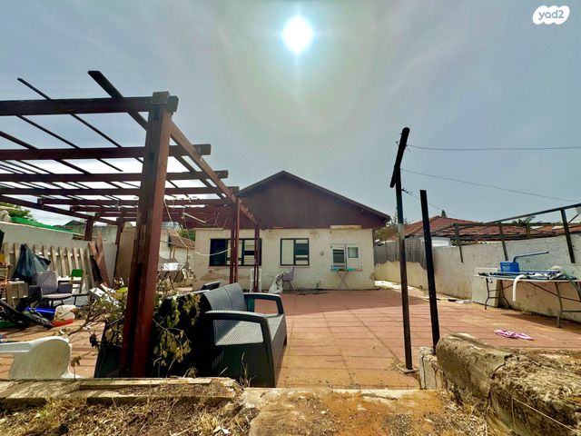 דו משפחתי, מורשה, רמת השרון