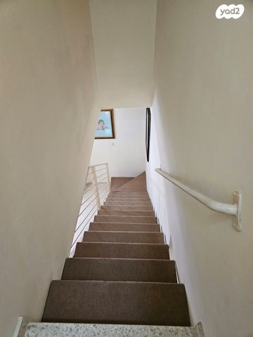 דירה, אדמונית 19, גני אביב, לוד