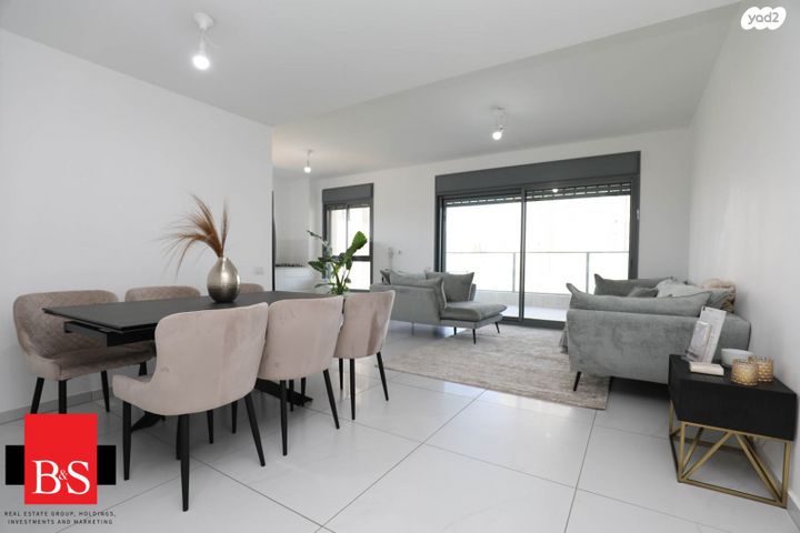 אמנון ליפקין שחק 